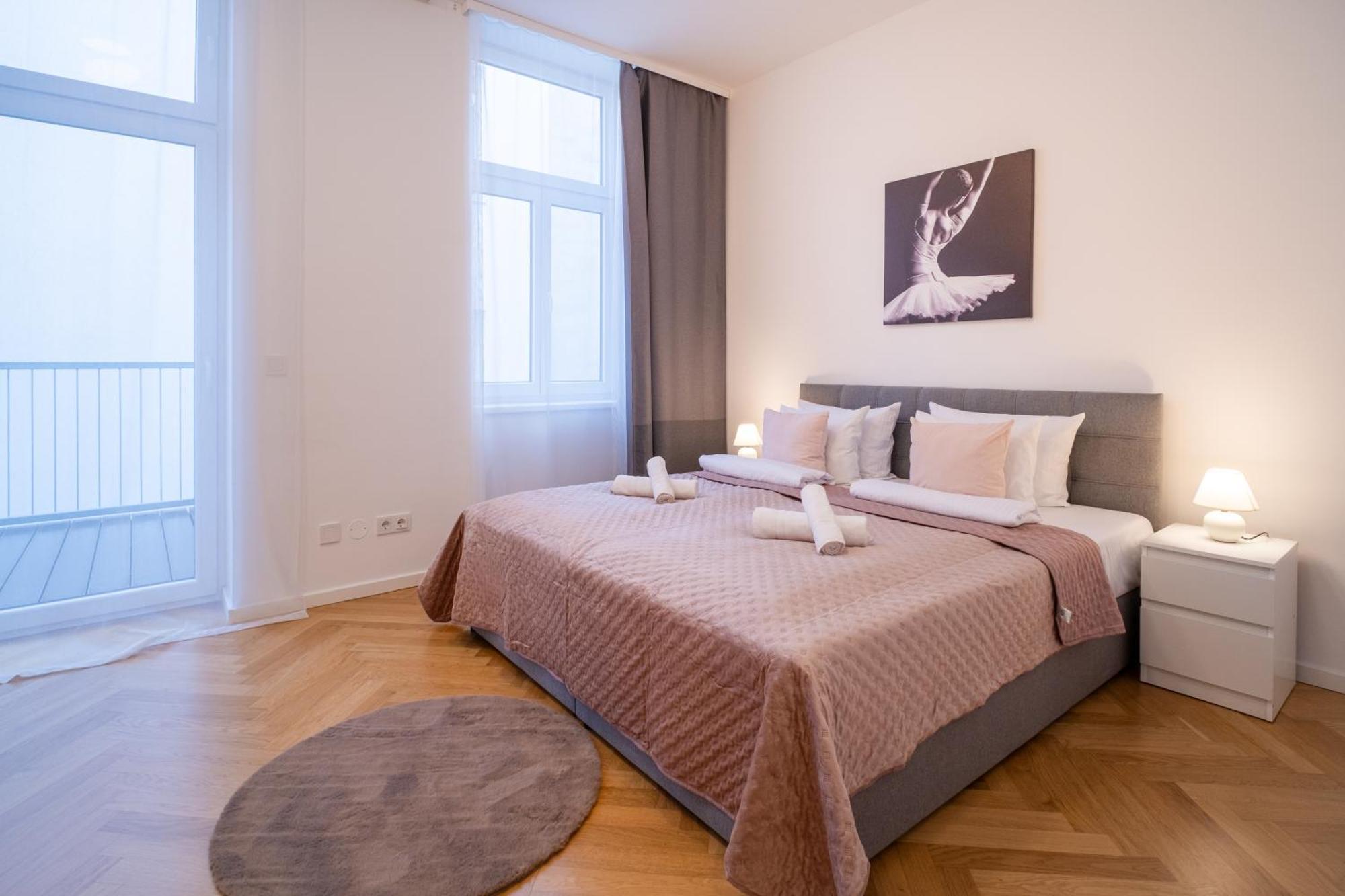 Home Sweet Home - Vienna Central Buitenkant foto